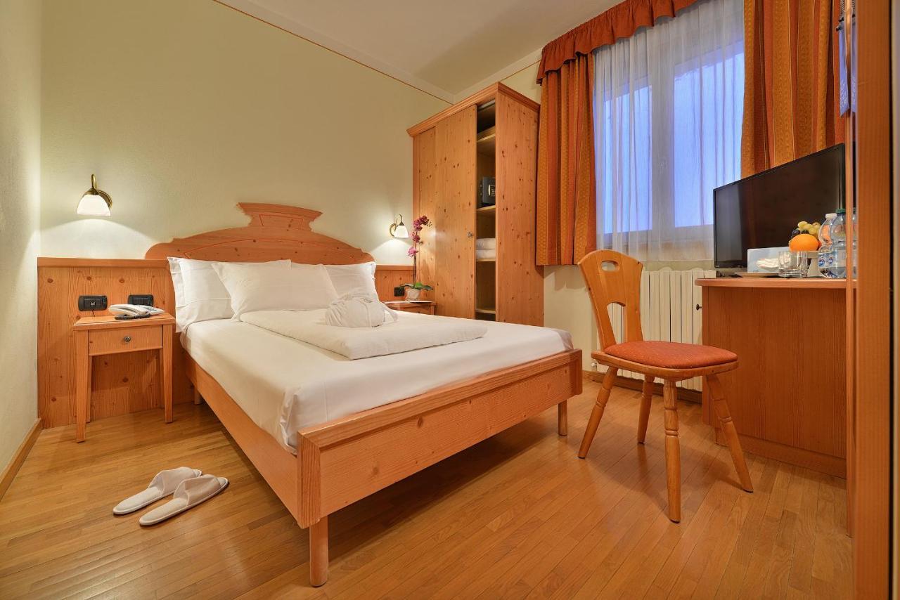 Hotel Interalpen Isolaccia Exteriér fotografie
