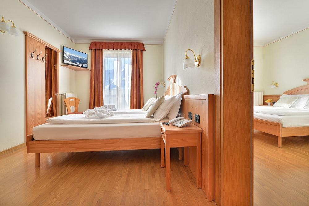 Hotel Interalpen Isolaccia Exteriér fotografie