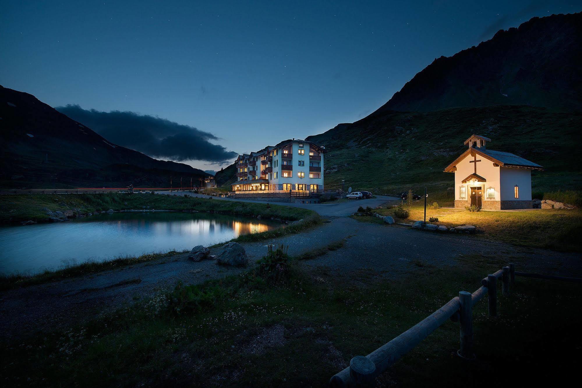 Hotel Interalpen Isolaccia Exteriér fotografie